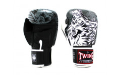 Боксерские перчатки Twins Special FBGVL50 white 10 oz Боксерские перчатки Twins Special FBGVL50 white 10 oz
